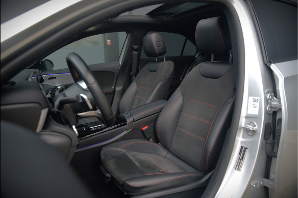 Mercedes-Benz A-Klasse 250 e Advantage AMG | Panoramadak | Burmester | Stoelverwarming | Memory Seat | Cruise Control | Camera | Apple Carplay | Ambiance Verlichting | Night Pakket | Keyless |