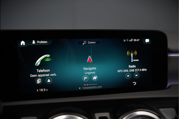 Mercedes-Benz A-Klasse 250 e Advantage AMG | Panoramadak | Burmester | Stoelverwarming | Memory Seat | Cruise Control | Camera | Apple Carplay | Ambiance Verlichting | Night Pakket | Keyless |