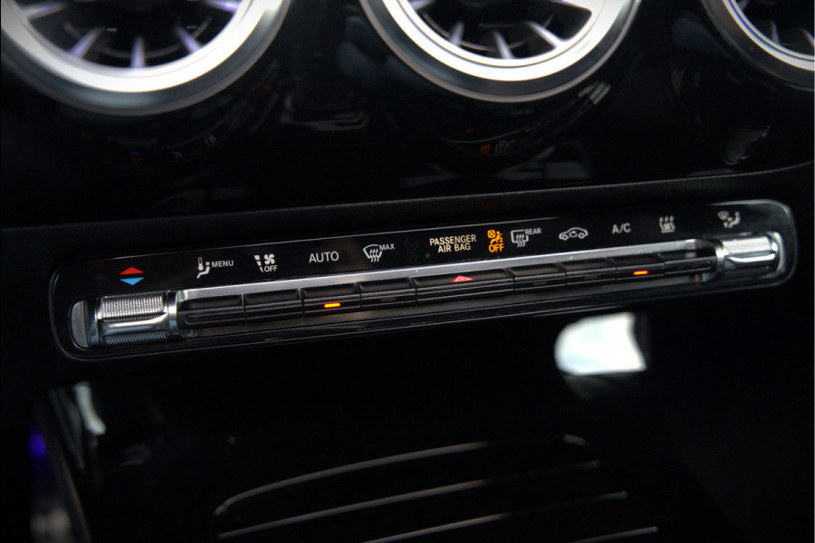 Mercedes-Benz A-Klasse 250 e Advantage AMG | Panoramadak | Burmester | Stoelverwarming | Memory Seat | Cruise Control | Camera | Apple Carplay | Ambiance Verlichting | Night Pakket | Keyless |