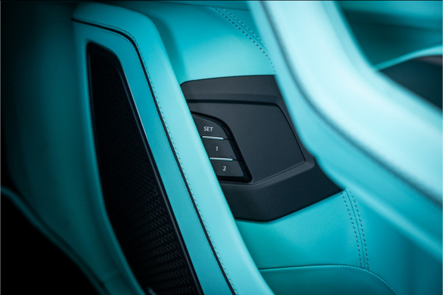 Lamborghini Urus Mansory 4.0 V8 - Panorama | Sterrenhemel | Sensonum | Massage | Stoelkoeling