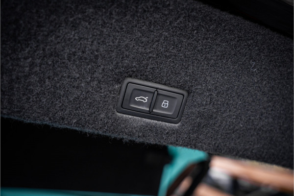 Lamborghini Urus Mansory 4.0 V8 - Panorama | Sterrenhemel | Sensonum | Massage | Stoelkoeling