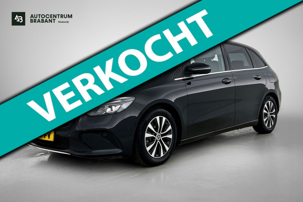 Mercedes-Benz B-Klasse 180 Business Solution Plus(NL-auto, Perfect OnderH, Camera, StoelV, Navi, Cruise Con, Climate Con, Etc)