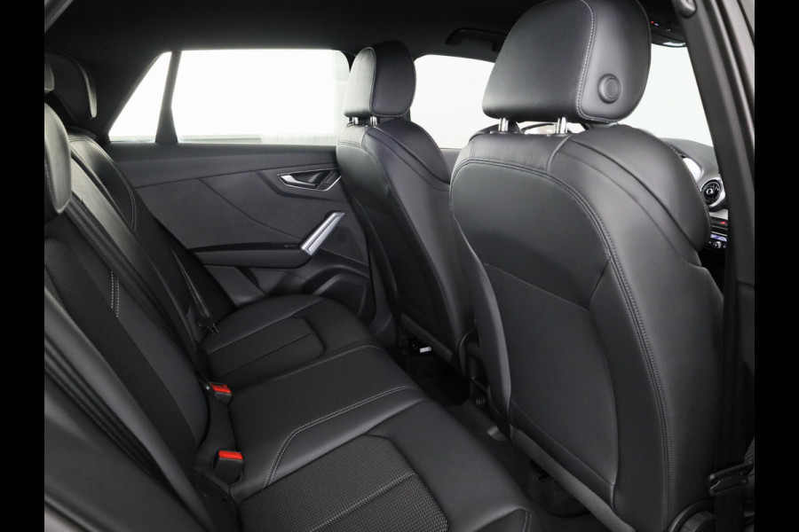 Audi Q2 35 TFSI S Edition | Optiek pakket zwart plus | Privacy glas | Stoelverwarming voorin | Audi Soundsysteem |