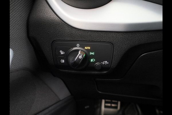 Audi Q2 35 TFSI S Edition | Optiek pakket zwart plus | Privacy glas | Stoelverwarming voorin | Audi Soundsysteem |