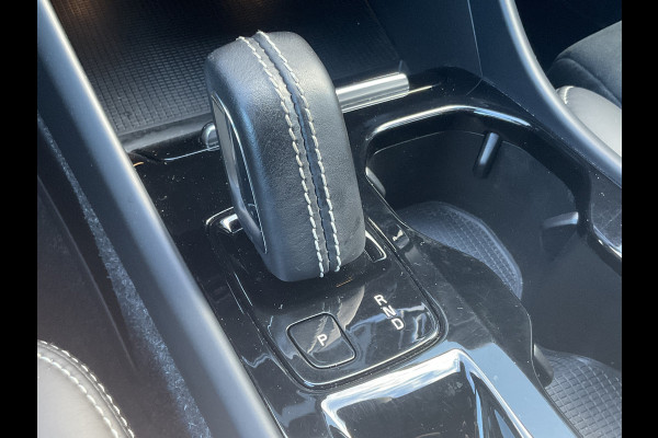 Volvo XC40 1.5 T5 262pk PHEV Recharge R-Design Elek.Trekhaak Leer Stoel/Stuurverw Adap.Cruise NL-Auto!