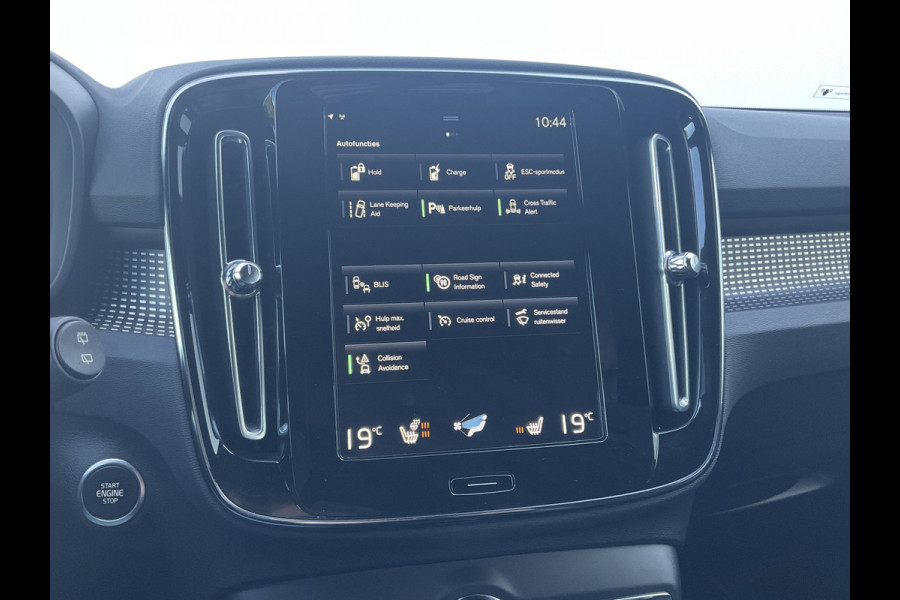 Volvo XC40 1.5 T5 262pk PHEV Recharge R-Design Elek.Trekhaak Leer Stoel/Stuurverw Adap.Cruise NL-Auto!