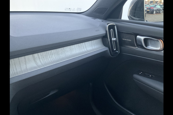 Volvo XC40 1.5 T5 262pk Recharge R-Design Pano Stoel/Stuurverw.Trekhaak Harman Kardon Blis