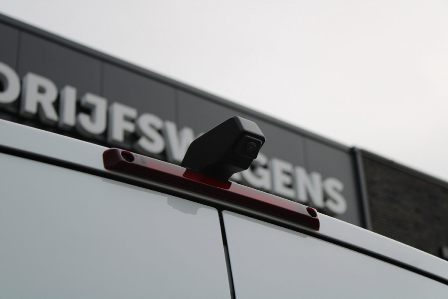 Renault Master T35 2.0 dCi 130 L2H2 Advance 131pk - Camera - Blindspot - Voorruit verwarming - Trekhaak - Carplay - Cruise - LED - Rijklaar