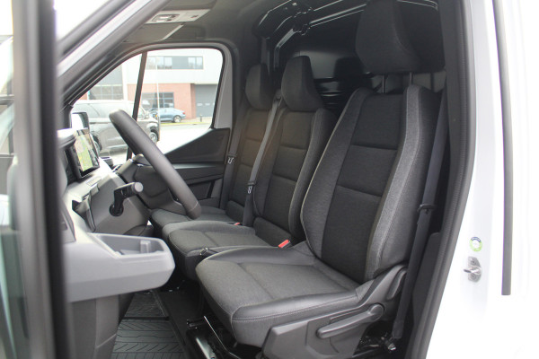 Renault Master T35 2.0 dCi 130 L2H2 Advance 131pk - Camera - Blindspot - Voorruit verwarming - Trekhaak - Carplay - Cruise - LED - Rijklaar