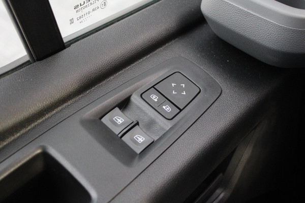 Renault Master T35 2.0 dCi 130 L2H2 Advance 131pk - Camera - Blindspot - Voorruit verwarming - Trekhaak - Carplay - Cruise - LED - Rijklaar