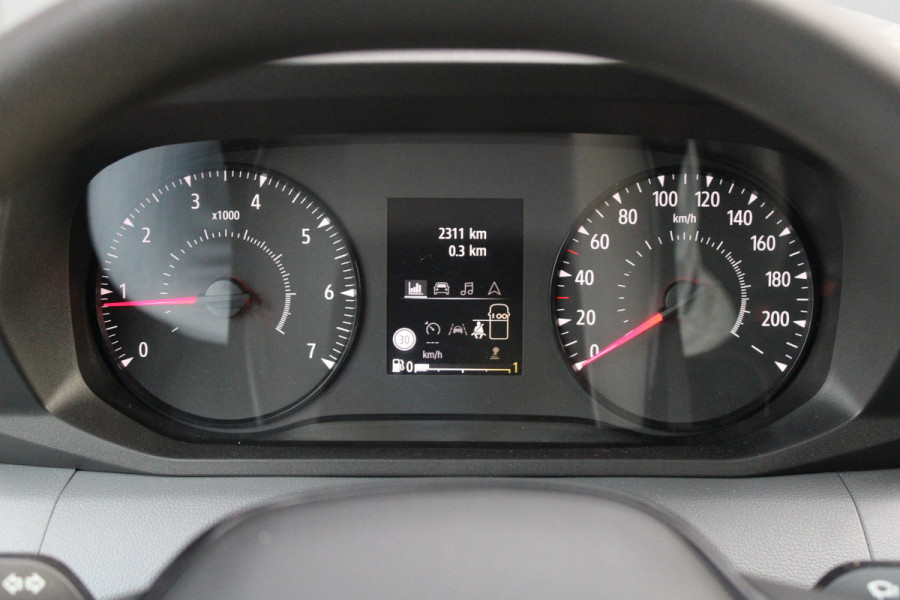 Renault Master T35 2.0 dCi 130 L2H2 Advance 131pk - Camera - Blindspot - Voorruit verwarming - Trekhaak - Carplay - Cruise - LED - Rijklaar