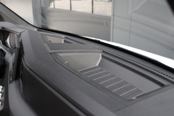 Renault Master T35 2.0 dCi 130 L2H2 Advance 131pk - Camera - Blindspot - Voorruit verwarming - Trekhaak - Carplay - Cruise - LED - Rijklaar