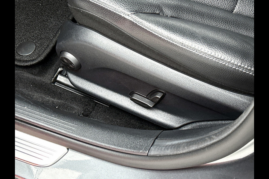 Mercedes-Benz C-Klasse Estate 200 AMG-Line ( Dealer onderH, Burmester Audio, SfeerV, 360 Camera, Carplay, Stoelv, Climate Con,Etc)