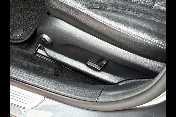 Mercedes-Benz C-Klasse Estate 200 AMG-Line ( Dealer onderH, Burmester Audio, SfeerV, 360 Camera, Carplay, Stoelv, Climate Con,Etc)