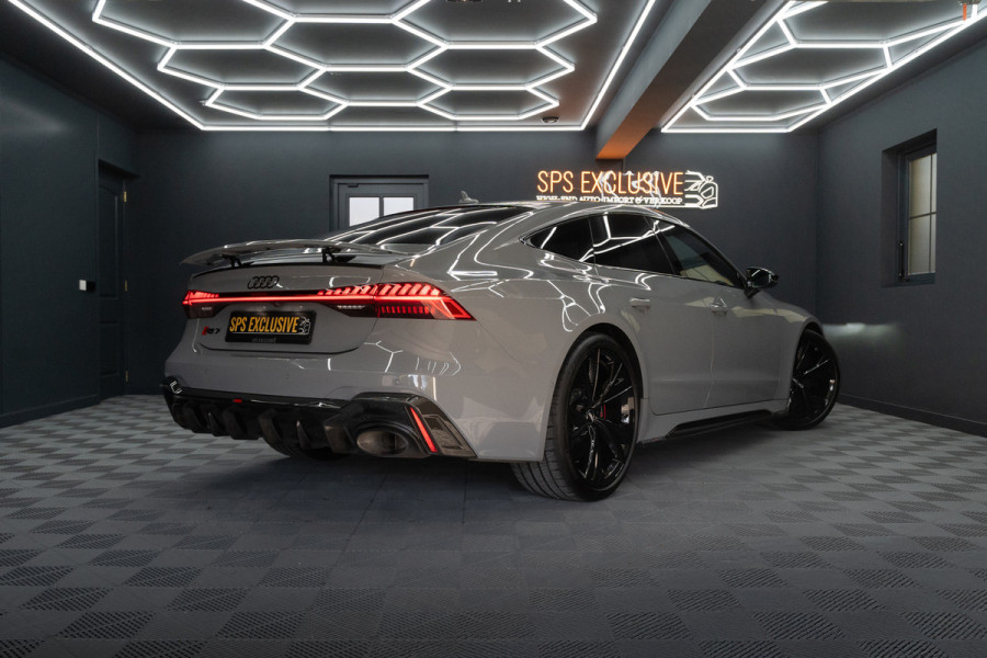 Audi A7 Sportback 4.0 TFSI RS 7 quattro URBAN / B&O / Keramisch / Pano / Soft close / HUD / VC / ACC RS7