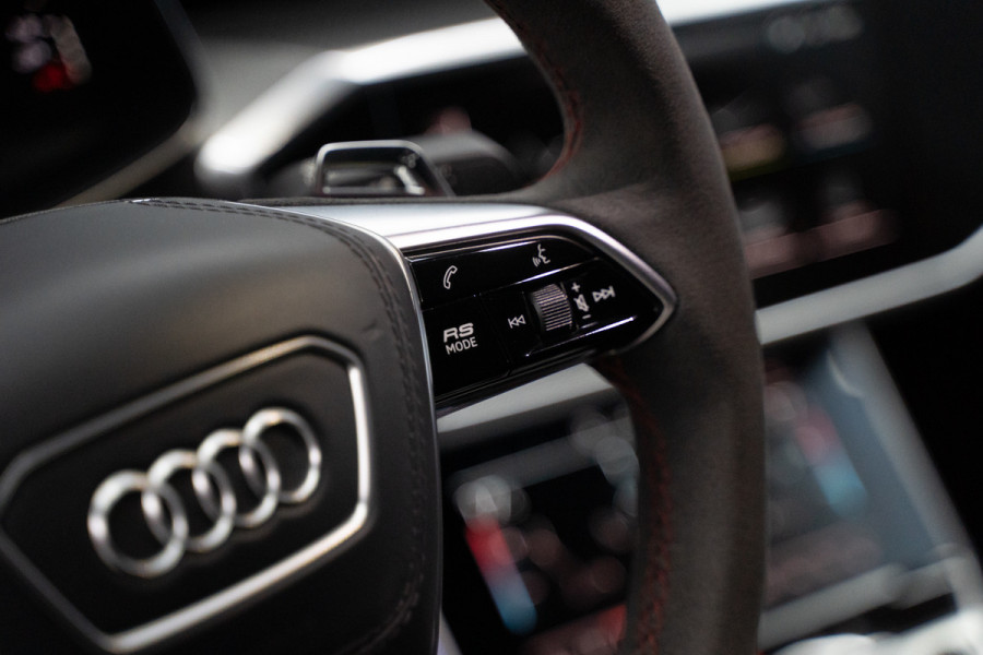 Audi A7 Sportback 4.0 TFSI RS 7 quattro URBAN / B&O / Keramisch / Pano / Soft close / HUD / VC / ACC RS7