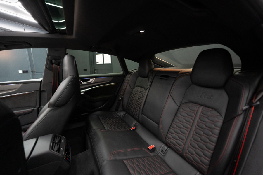 Audi A7 Sportback 4.0 TFSI RS 7 quattro URBAN / B&O / Keramisch / Pano / Soft close / HUD / VC / ACC RS7
