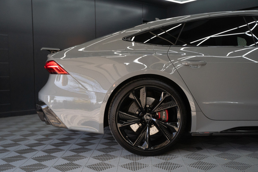 Audi A7 Sportback 4.0 TFSI RS 7 quattro URBAN / B&O / Keramisch / Pano / Soft close / HUD / VC / ACC RS7