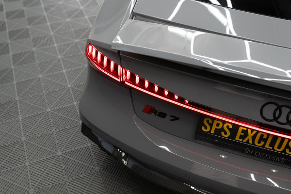 Audi A7 Sportback 4.0 TFSI RS 7 quattro URBAN / B&O / Keramisch / Pano / Soft close / HUD / VC / ACC RS7