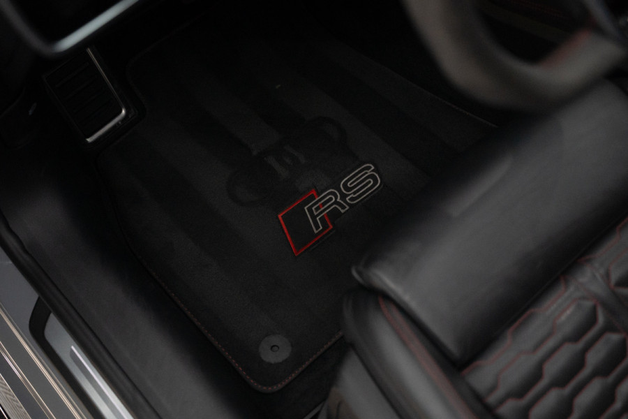 Audi A7 Sportback 4.0 TFSI RS 7 quattro URBAN / B&O / Keramisch / Pano / Soft close / HUD / VC / ACC RS7