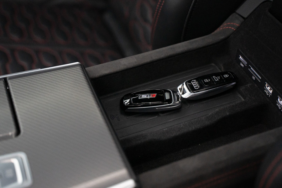 Audi A7 Sportback 4.0 TFSI RS 7 quattro URBAN / B&O / Keramisch / Pano / Soft close / HUD / VC / ACC RS7