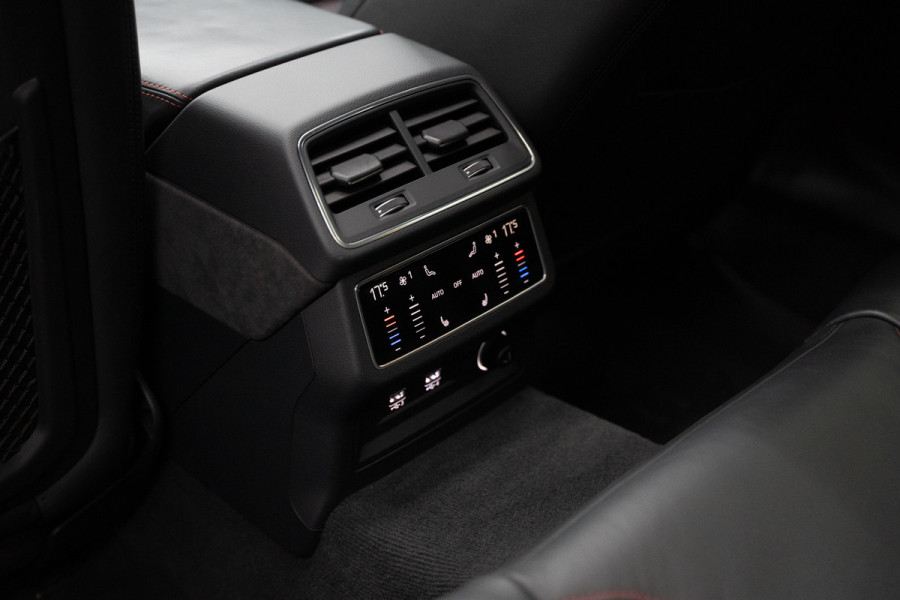 Audi A7 Sportback 4.0 TFSI RS 7 quattro URBAN / B&O / Keramisch / Pano / Soft close / HUD / VC / ACC RS7