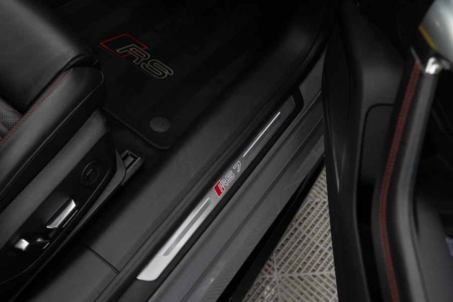 Audi A7 Sportback 4.0 TFSI RS 7 quattro URBAN / B&O / Keramisch / Pano / Soft close / HUD / VC / ACC RS7