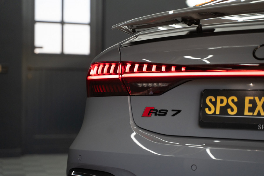Audi A7 Sportback 4.0 TFSI RS 7 quattro URBAN / B&O / Keramisch / Pano / Soft close / HUD / VC / ACC RS7