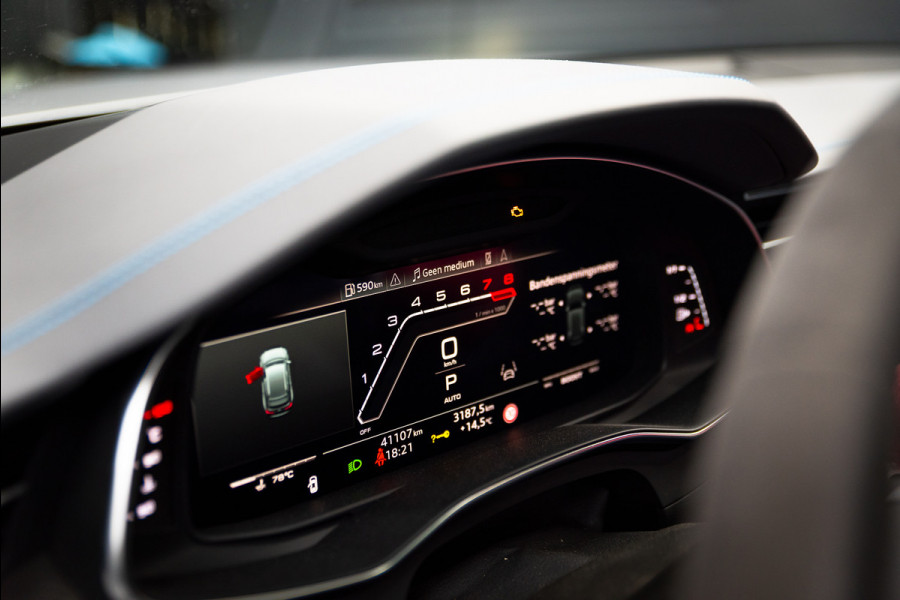 Audi A6 Avant RS 6 TFSI quattro Keramisch / 2xExclusive / Dynamic+ / MAT Florett / Softclose / Achterasbest. / Stage 1+ / 777PK / VOL