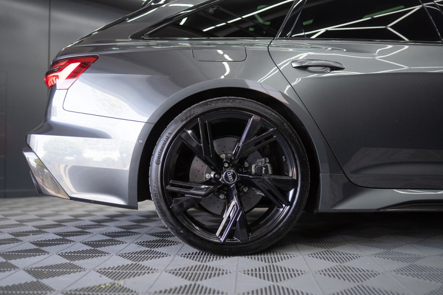 Audi A6 Avant RS 6 TFSI quattro / B&O 3d./ Milltek / Keramisch / Pano / Carbon / Softcl. / 360 cam / Alarm kl5 - Full option