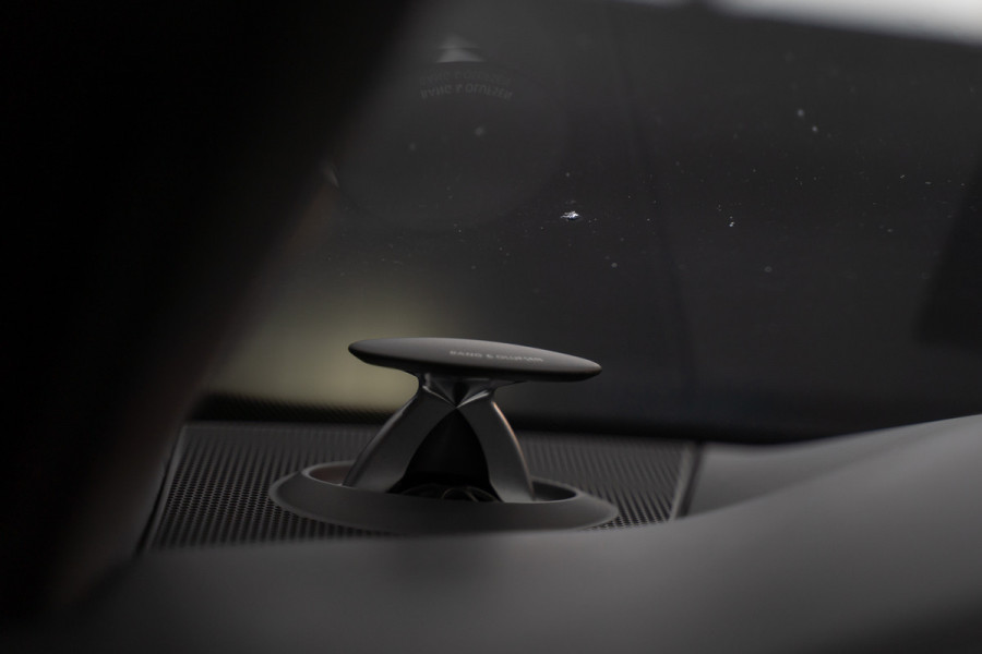 Audi A6 Avant RS 6 TFSI quattro / B&O 3d./ Milltek / Keramisch / Pano / Carbon / Softcl. / 360 cam / Alarm kl5 - Full option