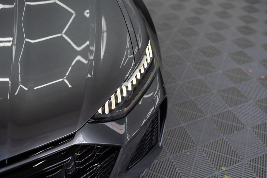 Audi A6 Avant RS 6 TFSI quattro / B&O 3d./ Milltek / Keramisch / Pano / Carbon / Softcl. / 360 cam / Alarm kl5 - Full option