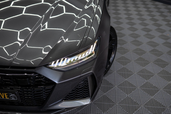 Audi A6 Avant RS 6 TFSI quattro / B&O 3d./ Milltek / Keramisch / Pano / Carbon / Softcl. / 360 cam / Alarm kl5 - Full option