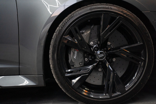 Audi A6 Avant RS 6 TFSI quattro / B&O 3d./ Milltek / Keramisch / Pano / Carbon / Softcl. / 360 cam / Alarm kl5 - Full option