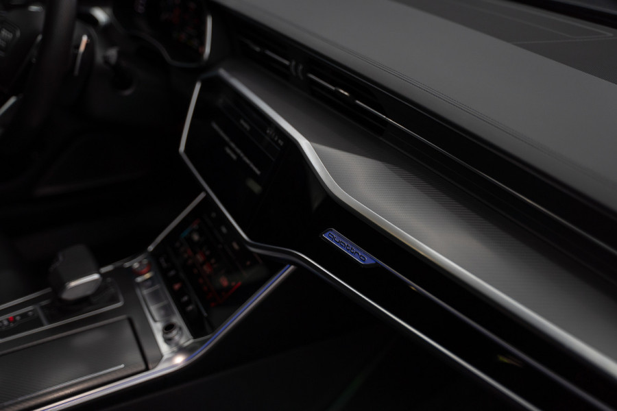 Audi A6 Avant RS 6 TFSI quattro / B&O 3d./ Milltek / Keramisch / Pano / Carbon / Softcl. / 360 cam / Alarm kl5 - Full option