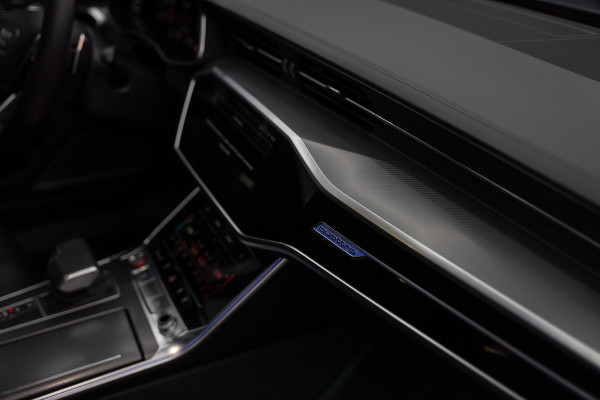 Audi A6 Avant RS 6 TFSI quattro / B&O 3d./ Milltek / Keramisch / Pano / Carbon / Softcl. / 360 cam / Alarm kl5 - Full option