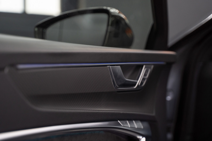 Audi A6 Avant RS 6 TFSI quattro / B&O 3d./ Milltek / Keramisch / Pano / Carbon / Softcl. / 360 cam / Alarm kl5 - Full option