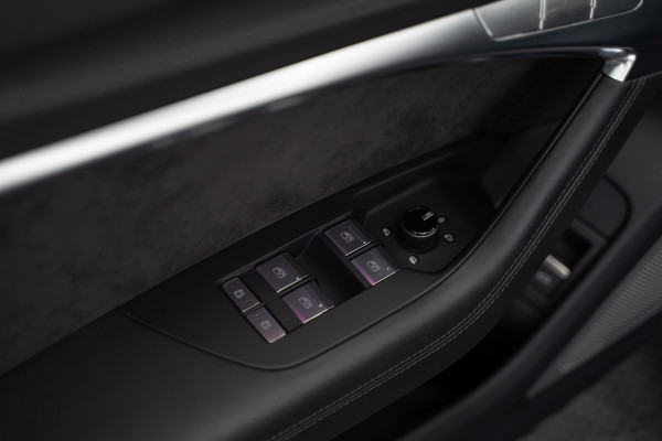 Audi A6 Avant RS 6 TFSI quattro / B&O 3d./ Milltek / Keramisch / Pano / Carbon / Softcl. / 360 cam / Alarm kl5 - Full option