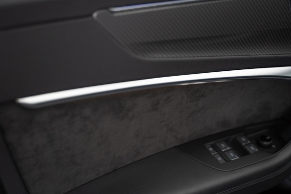 Audi A6 Avant RS 6 TFSI quattro / B&O 3d./ Milltek / Keramisch / Pano / Carbon / Softcl. / 360 cam / Alarm kl5 - Full option