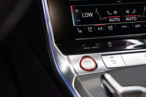 Audi A6 Avant RS 6 TFSI quattro / B&O 3d./ Milltek / Keramisch / Pano / Carbon / Softcl. / 360 cam / Alarm kl5 - Full option