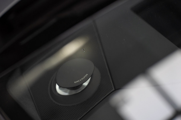 Audi A6 Avant RS 6 TFSI quattro / B&O 3d./ Milltek / Keramisch / Pano / Carbon / Softcl. / 360 cam / Alarm kl5 - Full option