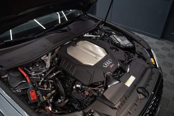 Audi A6 Avant RS 6 TFSI quattro / B&O 3d./ Milltek / Keramisch / Pano / Carbon / Softcl. / 360 cam / Alarm kl5 - Full option