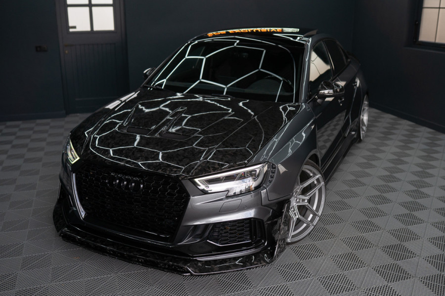 Audi A3 Limousine 2.5 TFSI RS 3 quattro Widebody / TTE700 / Full PPF / B&O / Pano / IPE Titanium uitlaat / VC / Custom RS3 VOL Stage 3