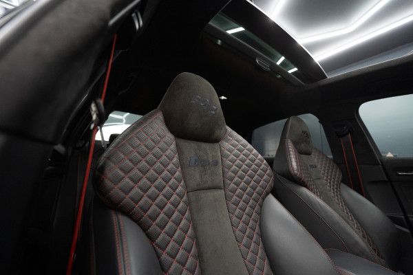 Audi A3 Limousine 2.5 TFSI RS 3 quattro Widebody / TTE700 / Full PPF / B&O / Pano / IPE Titanium uitlaat / VC / Custom RS3 VOL Stage 3
