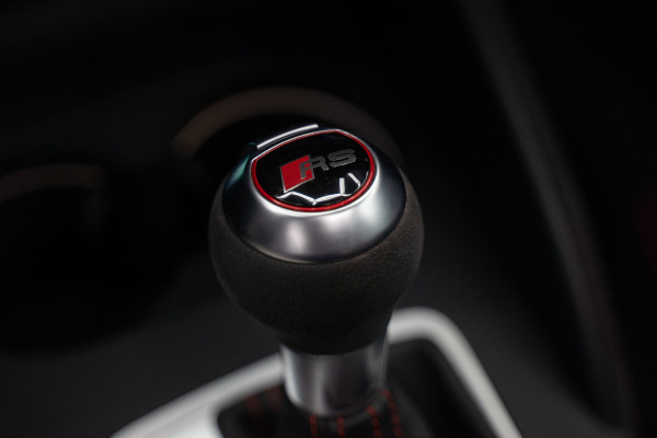 Audi A3 Limousine 2.5 TFSI RS 3 quattro Widebody / TTE700 / Full PPF / B&O / Pano / IPE Titanium uitlaat / VC / Custom RS3 VOL Stage 3