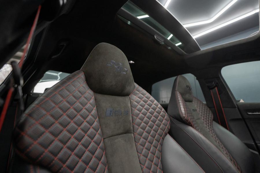 Audi A3 Limousine 2.5 TFSI RS 3 quattro Widebody / TTE700 / Full PPF / B&O / Pano / IPE Titanium uitlaat / VC / Custom RS3 VOL Stage 3