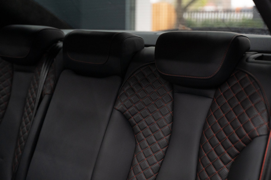 Audi A3 Limousine 2.5 TFSI RS 3 quattro Widebody / TTE700 / Full PPF / B&O / Pano / IPE Titanium uitlaat / VC / Custom RS3 VOL Stage 3