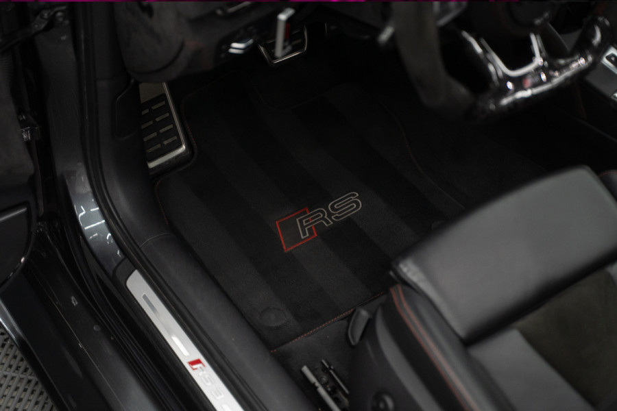 Audi A3 Limousine 2.5 TFSI RS 3 quattro Widebody / TTE700 / Full PPF / B&O / Pano / IPE Titanium uitlaat / VC / Custom RS3 VOL Stage 3