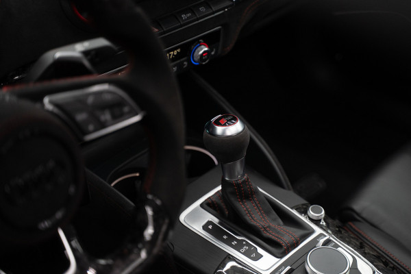 Audi A3 Limousine 2.5 TFSI RS 3 quattro Widebody / TTE700 / Full PPF / B&O / Pano / IPE Titanium uitlaat / VC / Custom RS3 VOL Stage 3