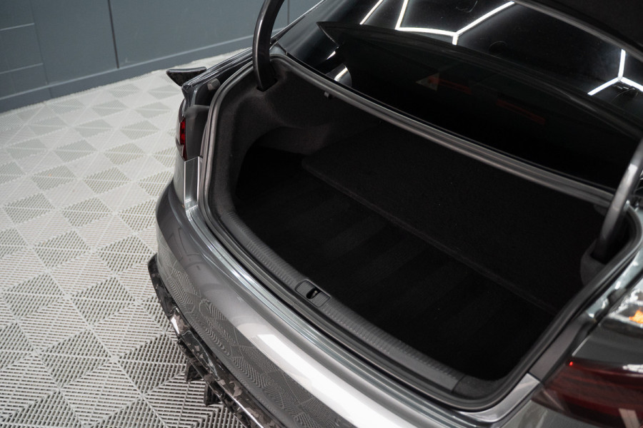 Audi A3 Limousine 2.5 TFSI RS 3 quattro Widebody / TTE700 / Full PPF / B&O / Pano / IPE Titanium uitlaat / VC / Custom RS3 VOL Stage 3